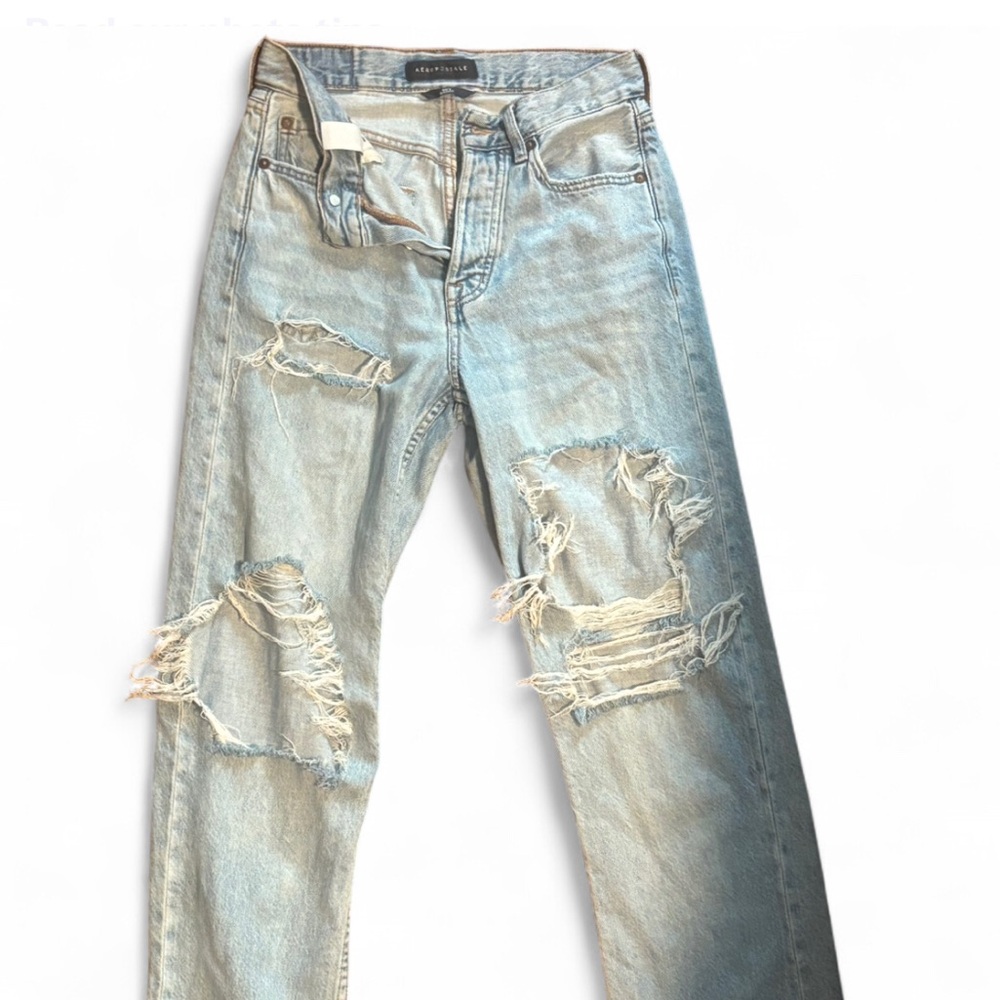 Ripped Areo Jeans Highwaisted